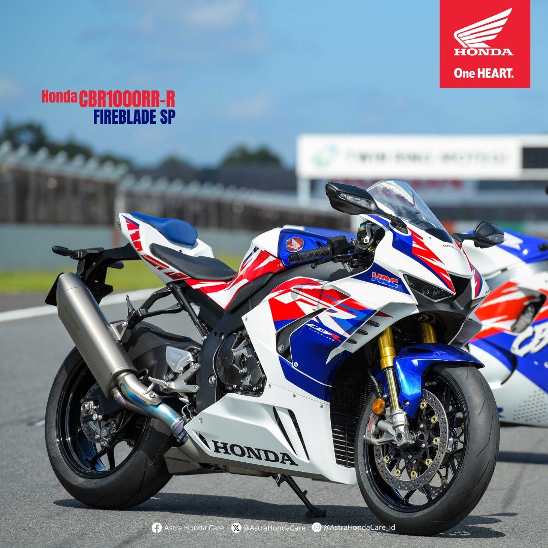 AstraHondaCare's tweet photo. Kecepatan tak hanya tentang angka, tapi tentang adrenalin yang mengalir. Honda CBR1000RR-R Fireblade SP, untuk kamu yang berani menantang batas
#AstraHondaCare #Cari_Aman #SalamSatuHATI #CBR1000RR-R #FirebladeSP https://t.co/b2JzExC2QU