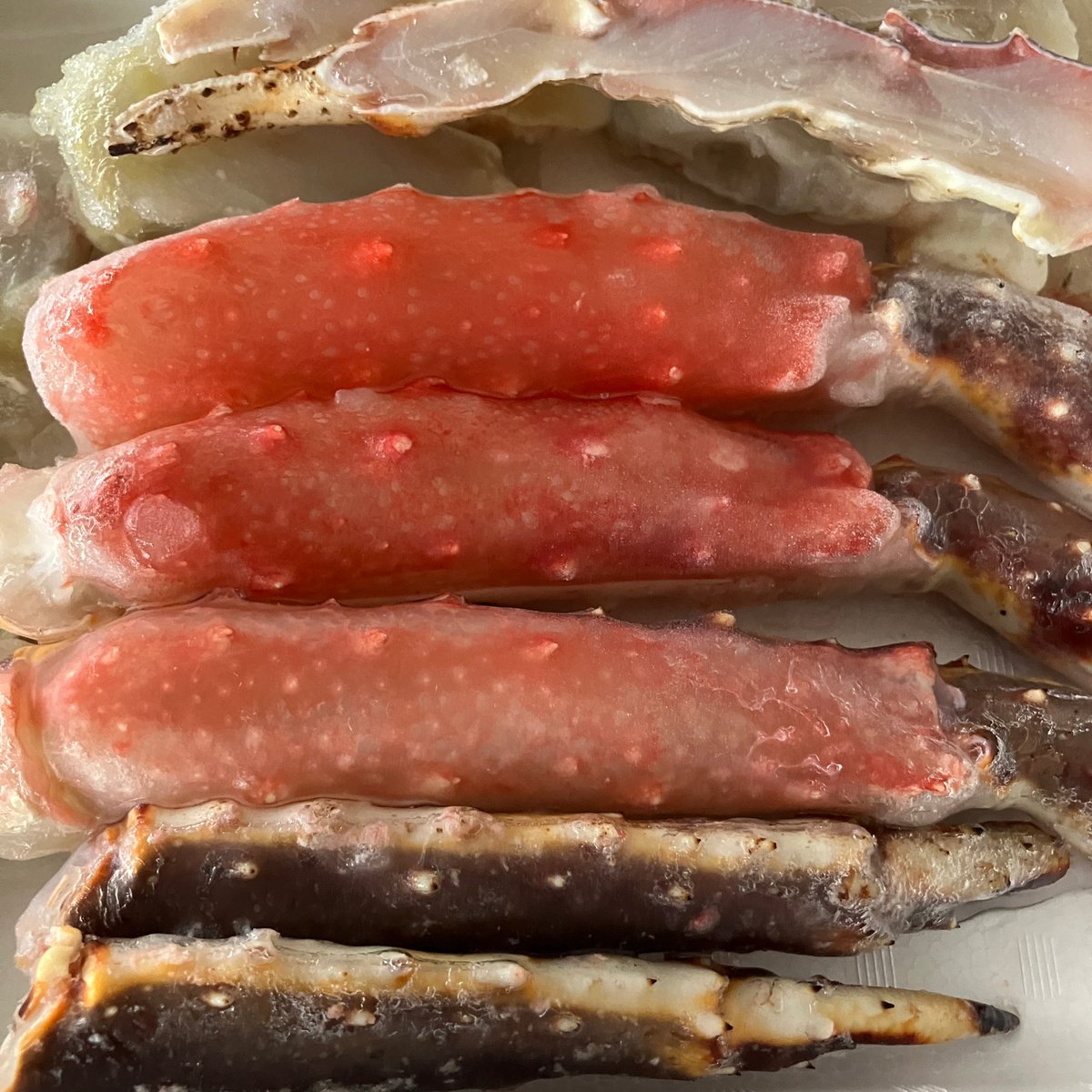 gran_market's tweet photo. 生タラバガニビードロカット800g

しゃぶしゃぶ　お鍋　焼きガニ
でどうぞ！
#タラバガニ#カニ#北海道#海鮮#お取り寄せ#お取り寄せグルメ#美味しい#グルメ好き#おうちごはん https://t.co/r6Vq5wKa5T