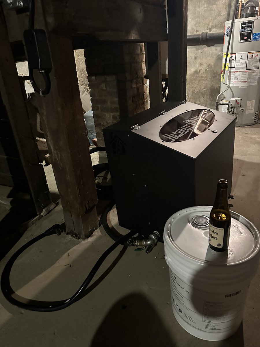 Bitstorian (@bitstorian) on Twitter photo What’s your Saturday night you ask? Oh, just a beer and setting up some #Bitcoin home immersion mining thanks to <a href="/HashrateHouse/">Hashrate House</a> while a fresh half-foot of lovely cold snow falls outside. What’s your Saturday night you ask? Oh, just a beer and setting up some #Bitcoin home immersion mining thanks to <a href="/HashrateHouse/">Hashrate House</a> while a fresh half-foot of lovely cold snow falls outside.