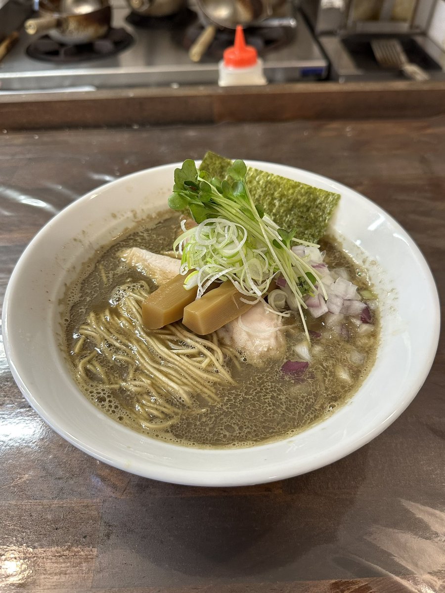 栃木県鹿沼市
麺処 一心

荒炊き煮干しそば

やっと行けた😄
店主さんが覚えててくれて嬉しかった😆
また行きますね😊
美味しく頂きました🍜