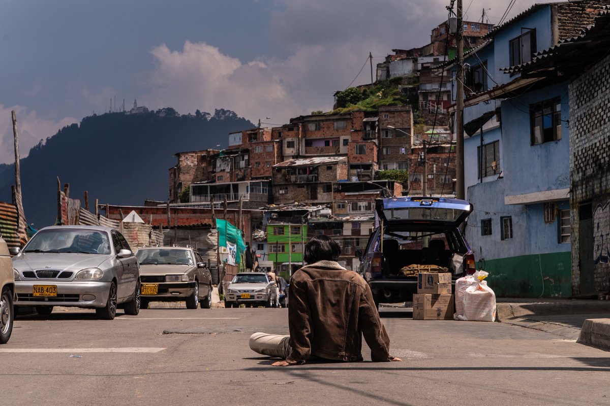 Easy_DyQim's tweet photo. Bogota: City of the Lost (2024)

⭐️⭐️⭐️⭐️
Recommend 👍🏻

After moving to Bogotá for a chance at a better life, a young Korean man rises through the Colombian black market, risking peril for a shot at success 🍿
#RekomenByDy #donewatching #Netflix #BogotaCityofTheLost #MovieReview https://t.co/0EPTvYzEs6