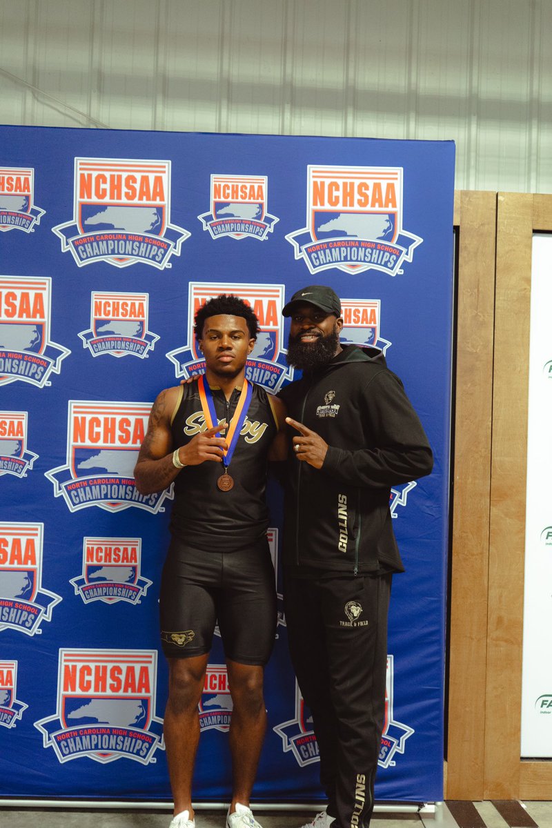 majaythompson12's tweet image. Had a great time at NCHSAA Indoor State Meet 1A/2A this past Friday. Finished 4th place in the finalists with a time of 5.56!🎖️. Wanna thank coach @dobson_collins7 for everything! @omarporter1 @hopo125 @On3sports @One11Recruiting @ShelbyHighTF_XC @247Sports @Spotlight39_Pod