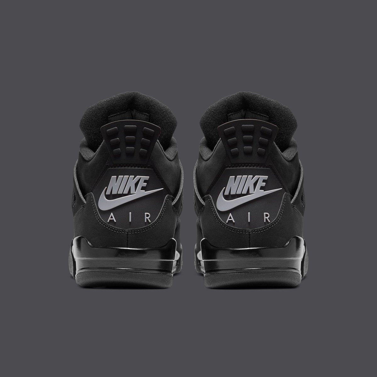 JustFreshKicks's tweet image. Air Jordan 4 “Black Cat” Returns Black Friday w/ Nike Air Branding 🐈‍⬛