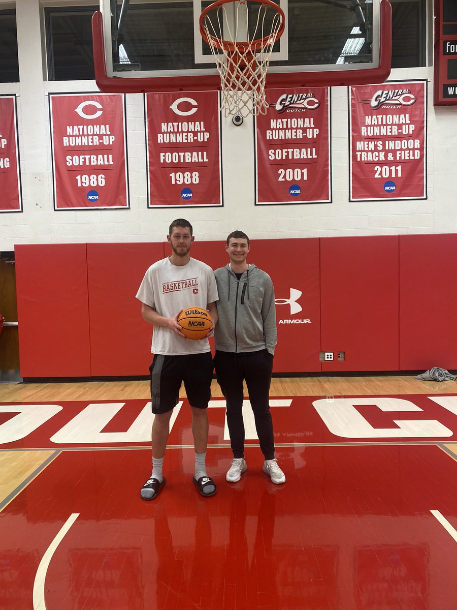 Central Men's BBall tweet media