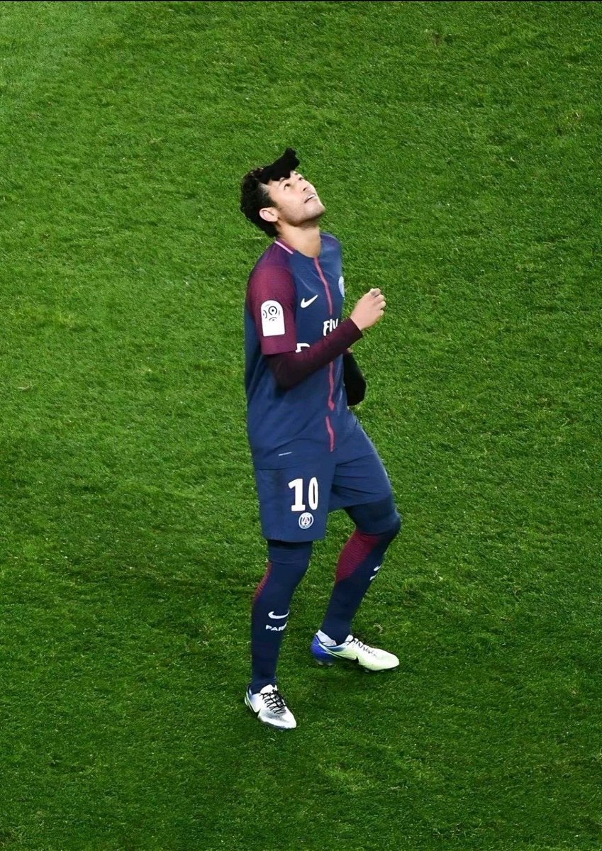 suigetsuxdd's tweet image. 👑🇫🇷