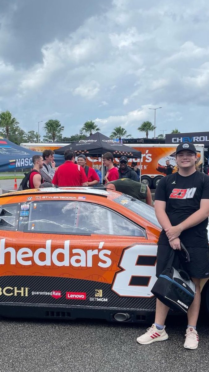 boredcracker's tweet image. #loganovertimechallenge #myprediction