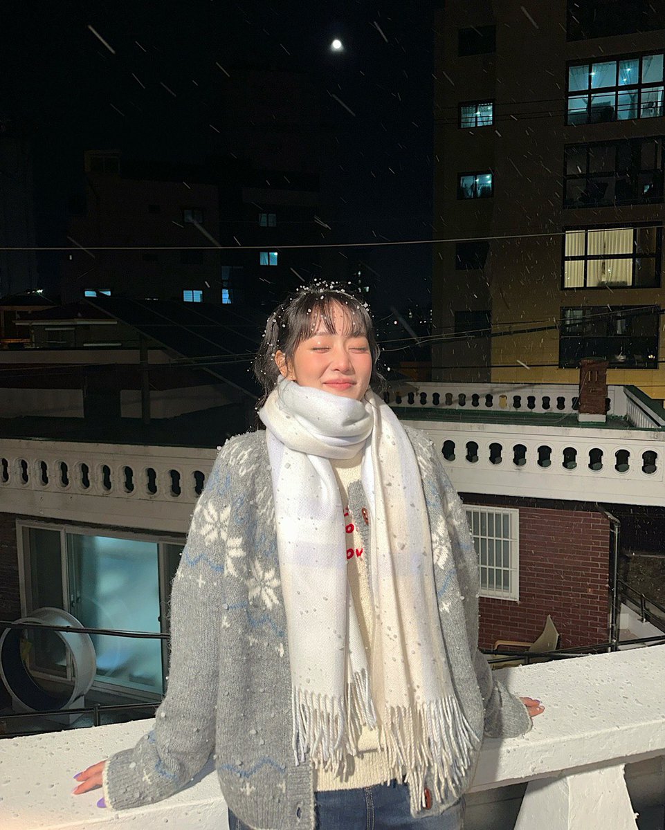 dailynicha's tweet image. 🤍☃️

#MINNIE    #민니    
#GIDLE #여자아이들