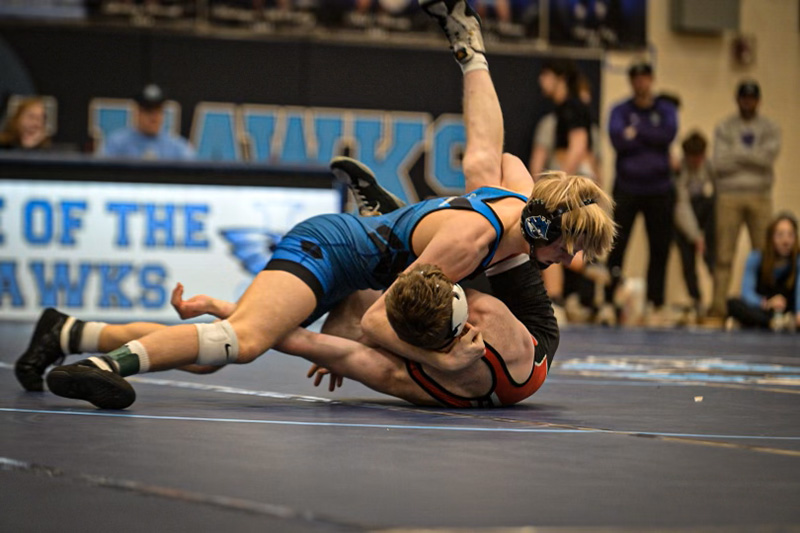 Clear Creek Amana with an impressive district performance on Saturday in Cedar Rapids. Clippers get individual titles from Cale Nash (132), Nolan Howell (144) and Trace Robertson (150) and qualify 11 wrestlers for the 3A state meet.  #iahswr