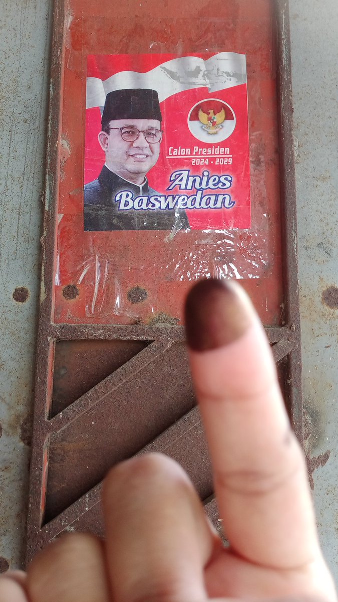 DizeQueen's tweet photo. @BarisanOpOsisi Alhamdulillah kita sejalan dalam memilih Bapak ABW mbak
MUDAH² sampai juga nnti pak ANIES jadi Presiden RI 1 Aamiin https://t.co/E0KCM1xERU