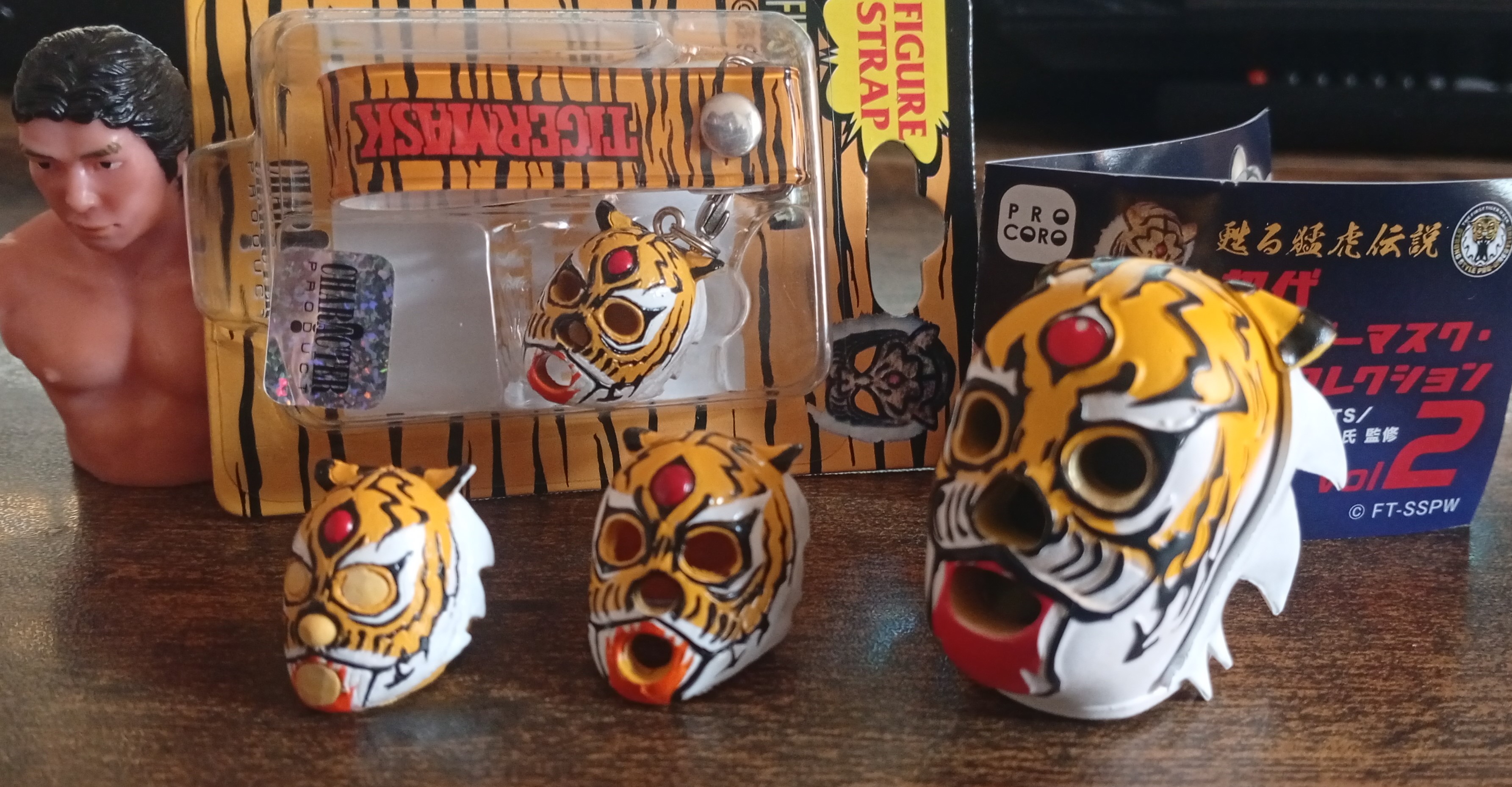 タイガーマスク mqdefault.jpg