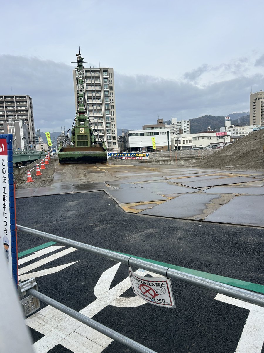 Zaxis490LCH's tweet photo. 話題のやつを見て来た https://t.co/lAAn5N3H6M