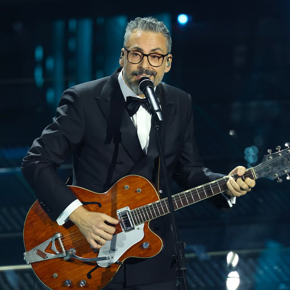 Avete vinto voi

Viva la musica, la vera musica