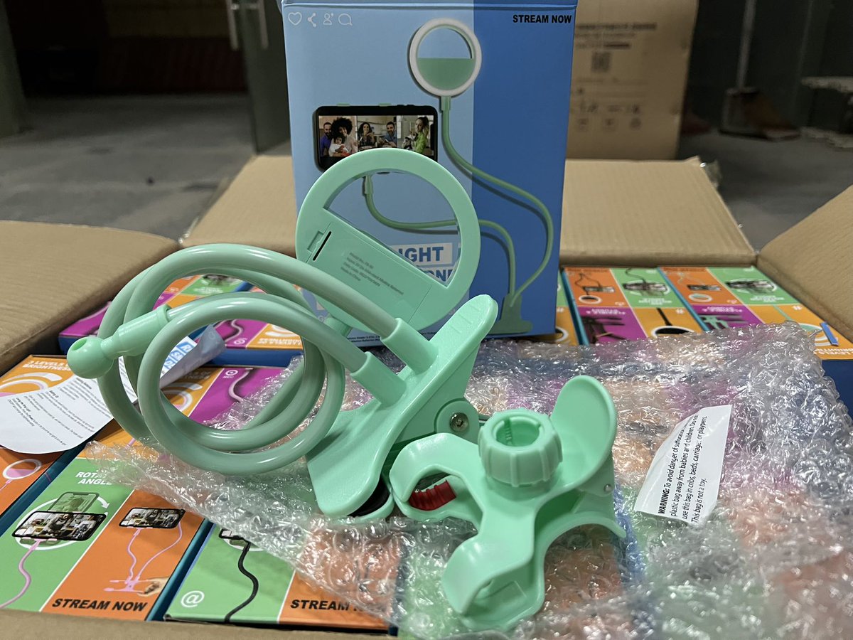 giantsources's tweet photo. #Stocks Available Qty:20000pcs #ring light #smartphone #holder  
#Stocklot #overstock #closeouts #Liquidation #clearance #surplus #inventory #Chinasupplier #Chinafactory #Chinabusiness #import #export https://t.co/cN2biDFbao