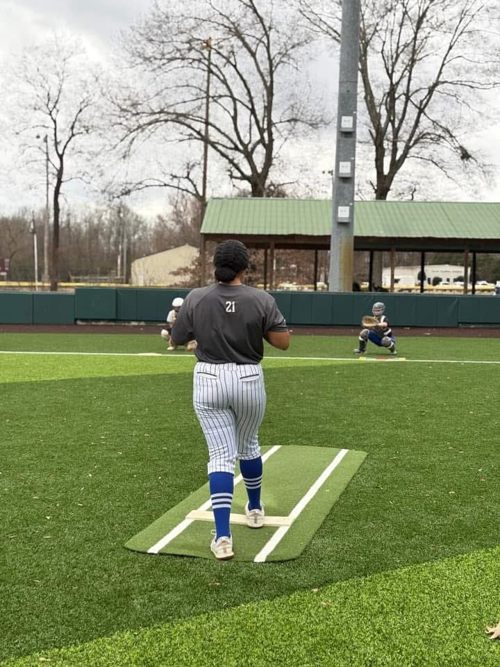 KenliB_2027's tweet photo. Camping with @FHU_SB was a blast! @Coach_ToddH and @k_lank12 were amazing and I can’t wait until the next opportunity to visit their field!🥎 #GoLions https://t.co/NDh2aZanwO