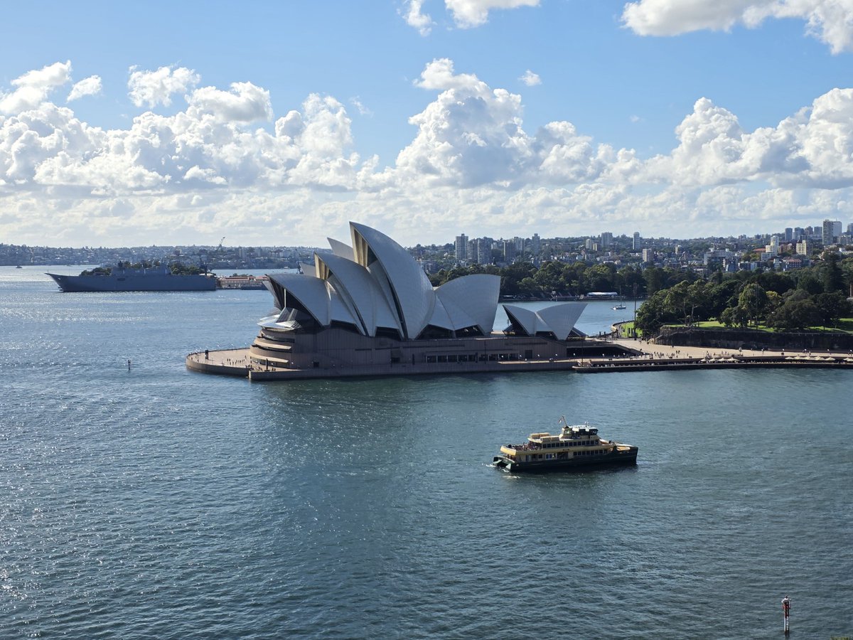 Sunday long runs aren't that hard with a view like this ☀️🏃‍♂️ #running #runly #sydney #australia