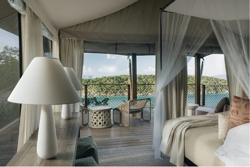 Recommendmag's tweet image. Dreaming of a Caribbean escape tailored just for you? Discover private-island resorts that cater to every traveler&apos;s desires.

Explore the full article here: recommend.com/destinations/c…

#CaribbeanEscape #PrivateIslandResorts #JetSetSarah #LuxuryTravel #RecommendTravel