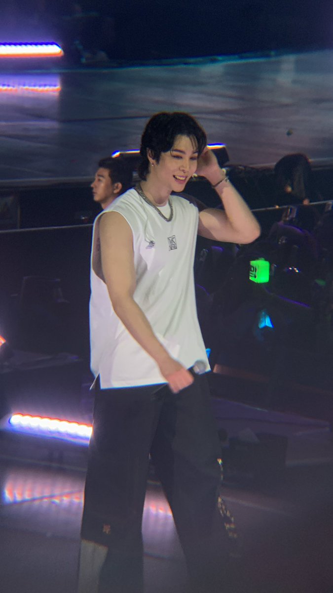 yourdalbichi's tweet photo. i love u i love u i love u 

#THEMOMENTUMinJAKARTA_D1 #NCT127_NEOCITY_THE_MOMENTUM_JAKARTA #NCT127 #JOHNNY #쟈니 https://t.co/AZpGyeZHbo