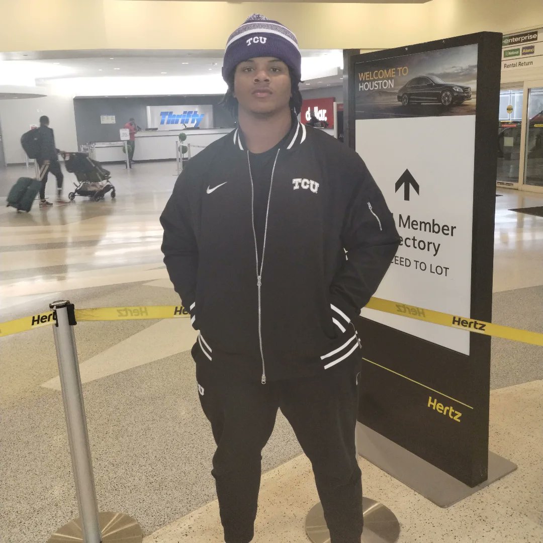 Floyd Guidry Jr (@mrg1680) on Twitter photo My son <a href="/FloydGuidry99/">Floyd ’’The Juggernaut‘‘ Guidry</a> back in town for the weekend visiting. <a href="/TCUFootball/">TCU Football</a> My son <a href="/FloydGuidry99/">Floyd ’’The Juggernaut‘‘ Guidry</a> back in town for the weekend visiting. <a href="/TCUFootball/">TCU Football</a>