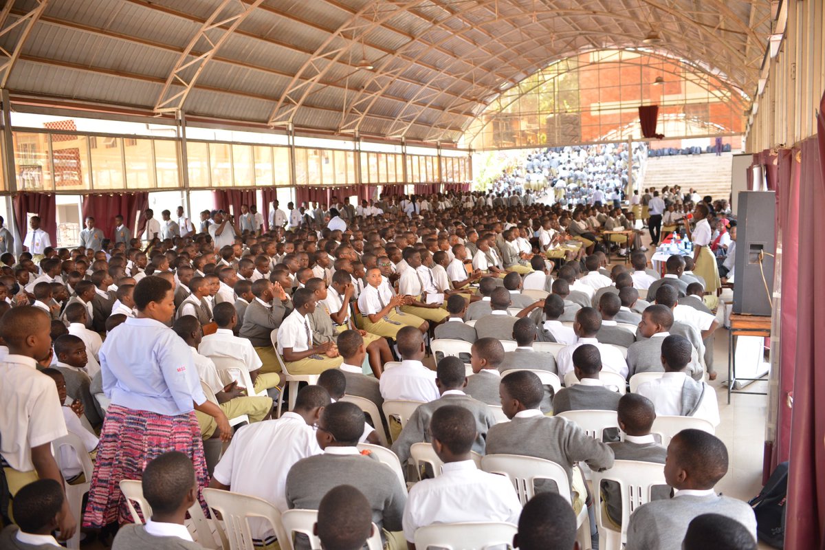 FranklynInst's tweet image. Celebrations as we launched iLEAD program in Mengo secondary school on Thursday. What a privilege to have selfless professionals giving of their time and skills to be available in imparting knowledge to our students. @shatuhaire #iLEADuganda