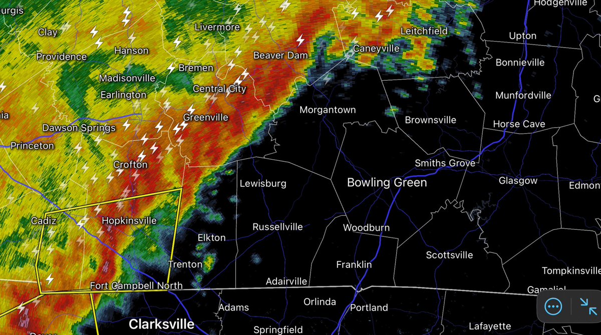 wxornotBG's tweet photo. 8:19p - Nasty storms now on our doorstep. Damaging winds, lightning, buckets of rain coming along with it.

With overly-saturated grounds, we may see downed trees, power outages as the line plows through. https://t.co/PQDClNAaQq