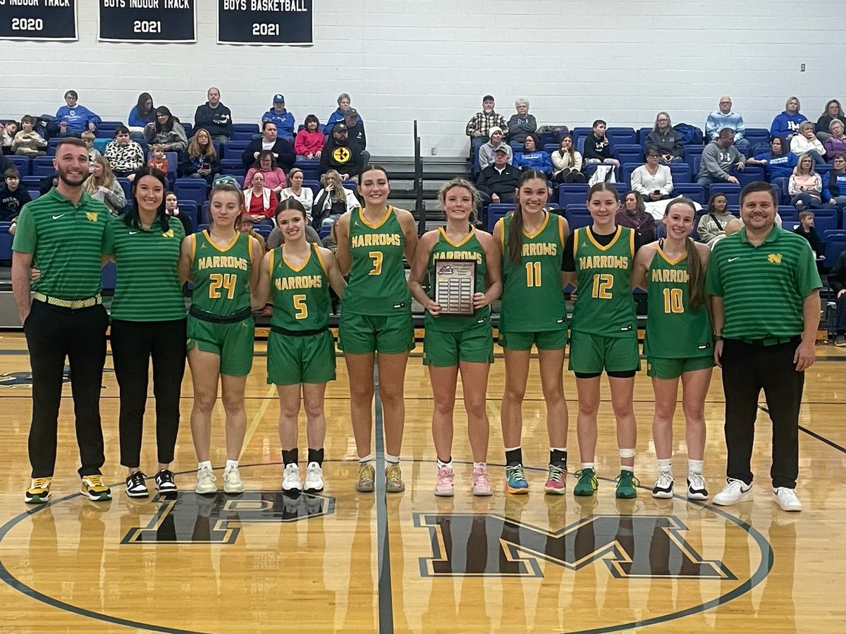 nhsgreenwave's tweet image. The undefeated Pioneer District Regular Season Champions!