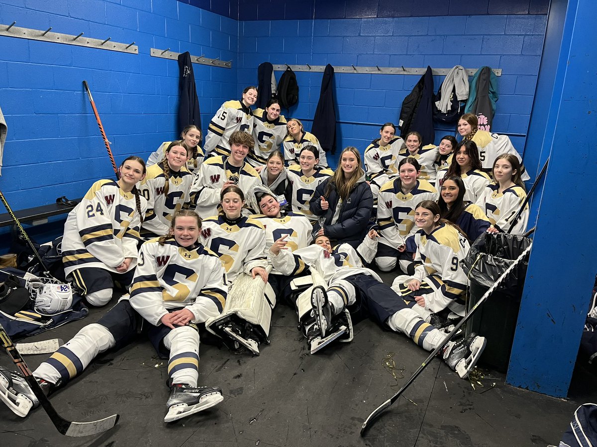 2-0 Win vs Acton Boxboro on Senior Night!! Hannah Army GWG🚨, Allie Martel 🚨,Emma Mania, Miriam Rabuck, Blaire Fay, Paige O’Donnell all with 🍏
Adrianna Boucher With a 15 save Shutout! Strongest link to Senior Emma Lavery!!