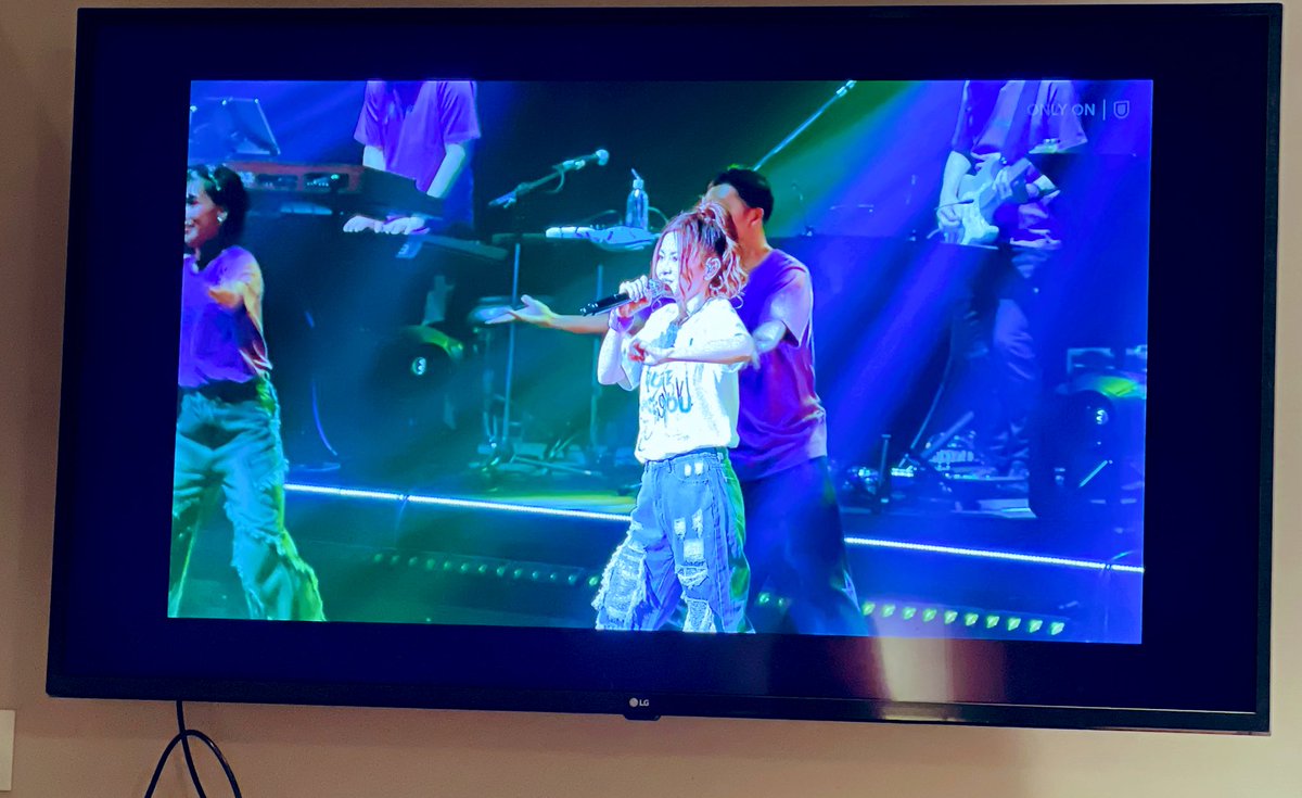 👀💚

台湾のホテルで、メンバーみんなと見れる奇跡😍💓
めちゃくちゃ最高すぎるLIVEで、改めて
このMai-K teamが大好きです♡

 #倉木麻衣  #やっぱり麻衣ちゃん  #MK25
 #maikuraki