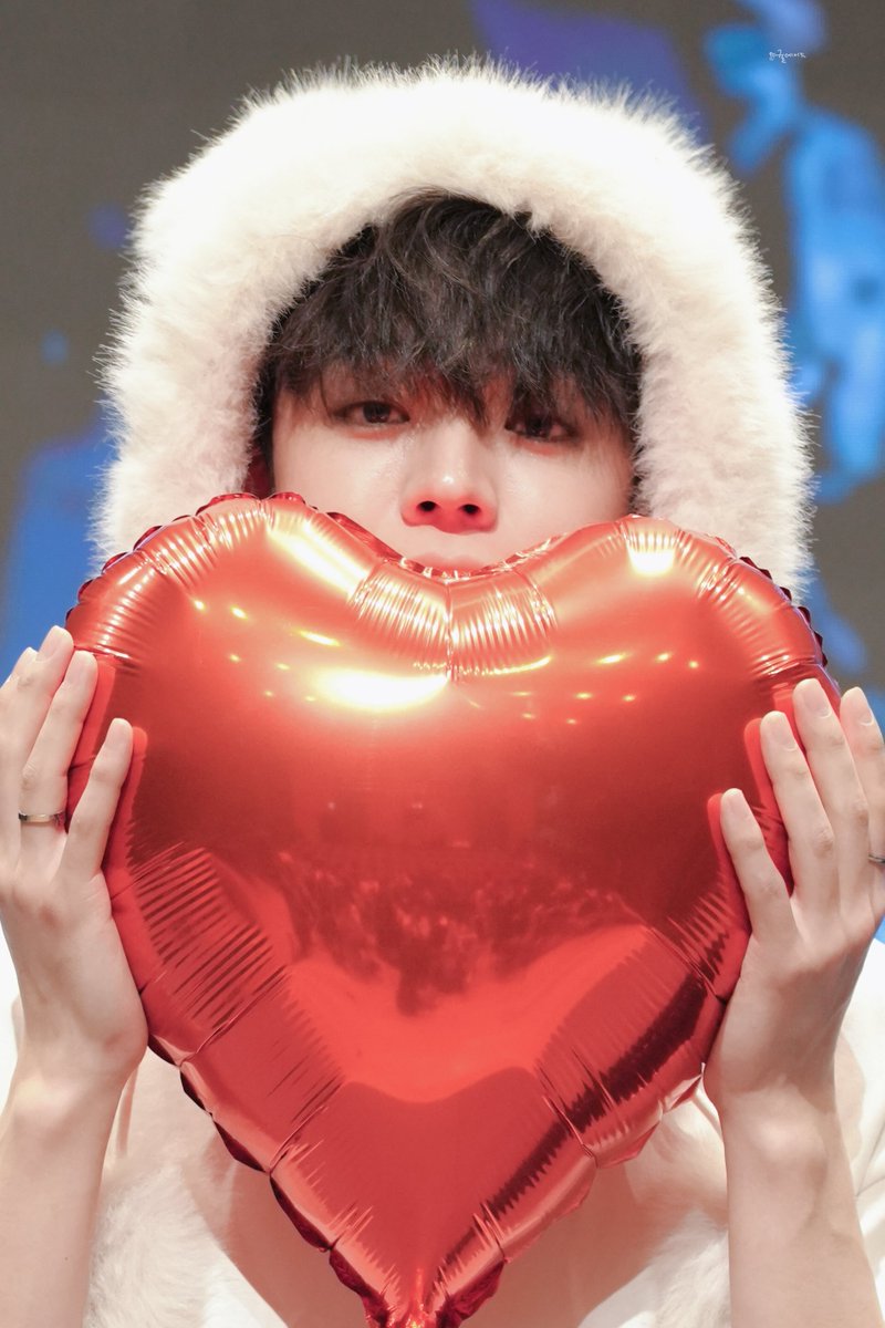 choiniceace's tweet photo. 250214
🍑🍒🍓🍎🍅
#ACE #에이스 #강유찬 #KANGYUCHAN https://t.co/fvng1WtGWU