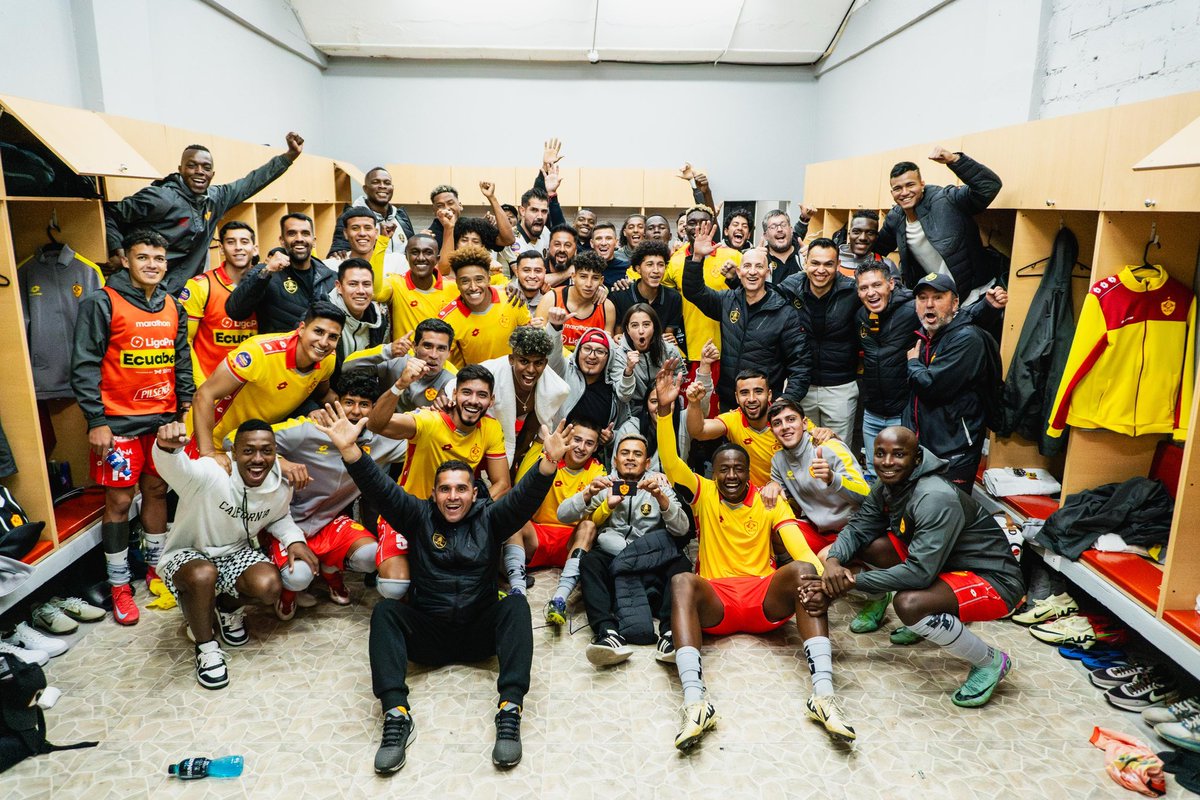 ricky1811's tweet photo. Esto recién empieza! Vamos papá @Aucas45 a trazar el camino 💪🏼 https://t.co/ZocRZ1CylA