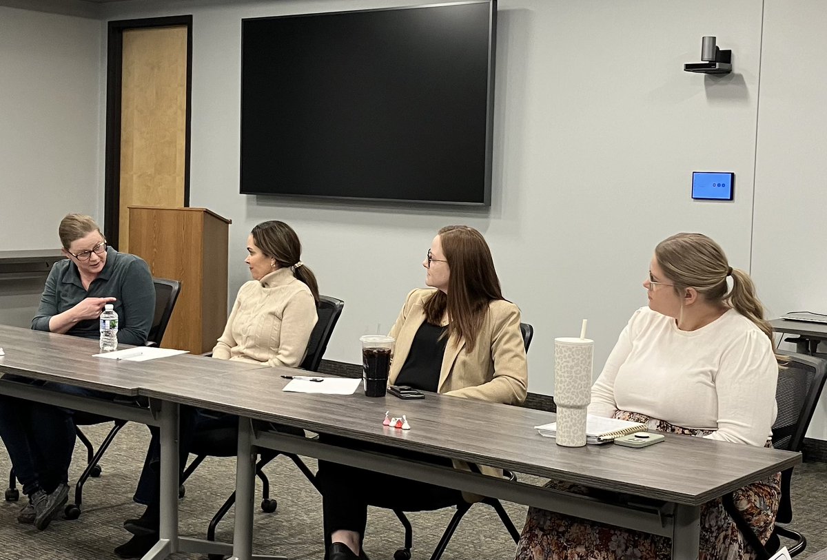 MNExcellence's tweet photo. Fellows are learning so much from a legislative panel discussion now. Staff are critical for supporting constituents &amp; leaders, moving legislation forward, communicating priorities, and more! Thank you to @gcountryman, @TinsleyMN, @emnel_8 and Lorie Cousineau! @mnhousegop @mnsrc https://t.co/5AXLYdG6fw
