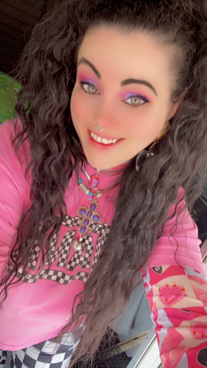 Aprilcryptohoe's tweet photo. 35 never looked so good happy birthday to me https://t.co/EvHcJok7f0