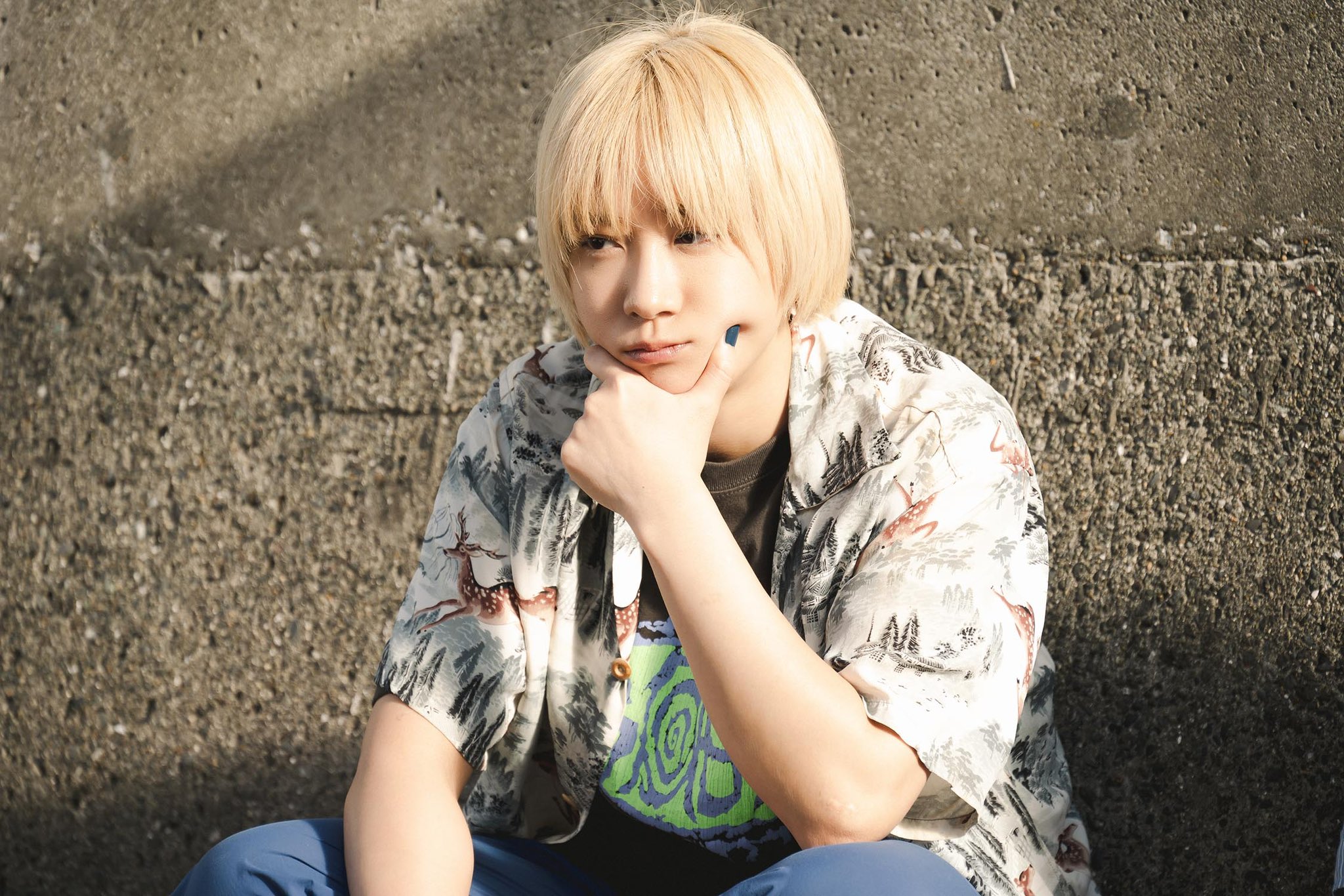 ベイビーわるきゅーれ まひろ役着用 場面写真公開！ ◤￣￣￣￣￣￣￣￣￣￣￣￣￣ 主人公 #深川