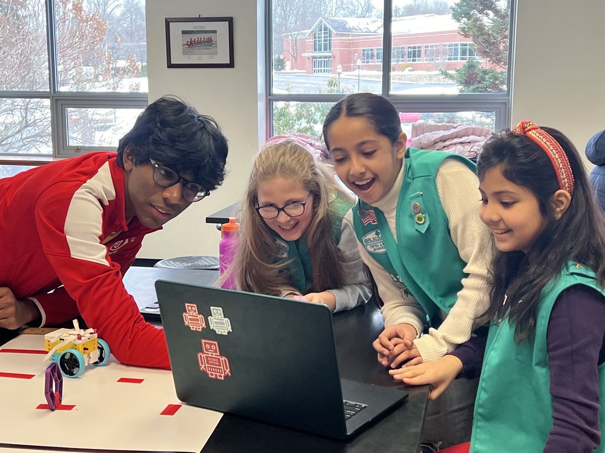 Pioneer Robotics tweet media