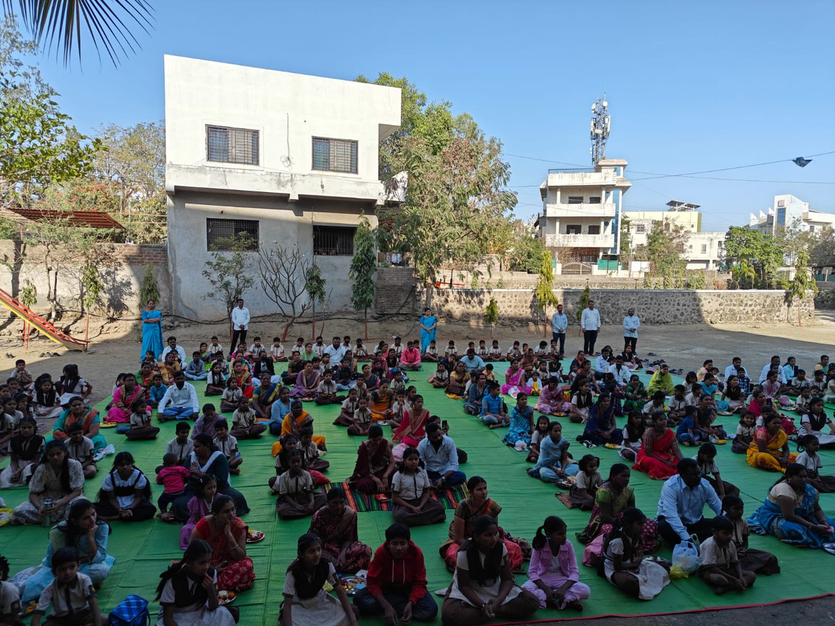 Balsanskarsewa's tweet photo. With the inspiration of Sant Shri Asharamji Bapu #ParentsWorshipDay was celebrated at various places. Here are #GlimpsesOfMatriPitriPujanDiwas
सातारा परिसर शांतिनिकेतन प्राथमिक शाळा शिवाजीनगर संस्कार ड्रीम स्कूल
बकवाल नगर ज्ञानदीप पब्लिक स्कूल
वाळुज सरस्वती विद्यामंदिर
महाराष्ट्र https://t.co/HeBiAHCdFY