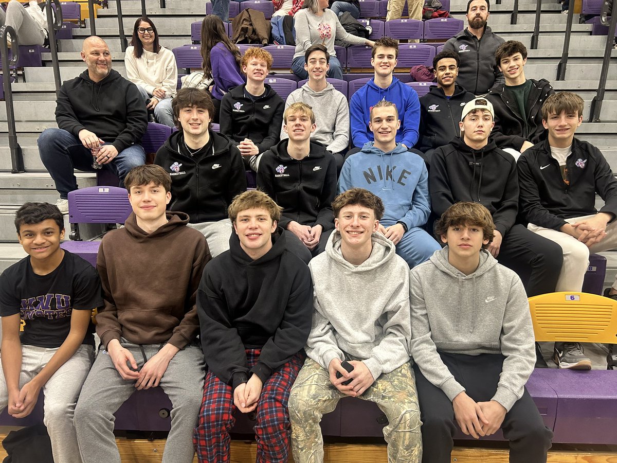 CoachBWeaver's tweet photo. We enjoyed coming up to support @Carson_Jones18 and @KWUMBB tonight! Carson had a career high 22 points. We are proud of him! https://t.co/8g2Ys7gGm2