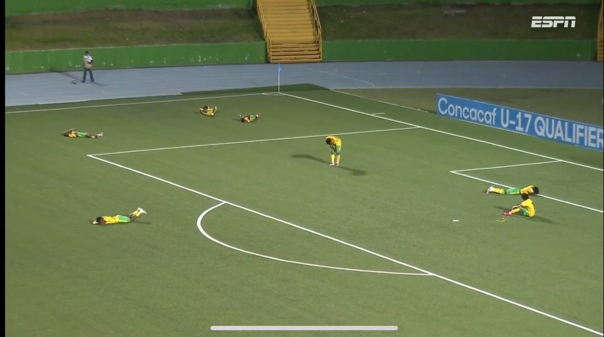 ¡¡¡EL SALVADOR CLASIFICA AL MUNDIAL POR PRIMERA VEZ EN LA HISTORIA EN CATEGORÍA SUB 17!!! 🇸🇻🇸🇻🇸🇻🇸🇻🇸🇻🇸🇻🇸🇻🇸🇻🇸🇻🇸🇻🇸🇻🇸🇻🇸🇻🇸🇻

El Salvador venció 2-1 a Jamaica y con 9 puntos son líderes de grupo. El Salvador está en el MUNDIAL DE CATAR 🇶🇦