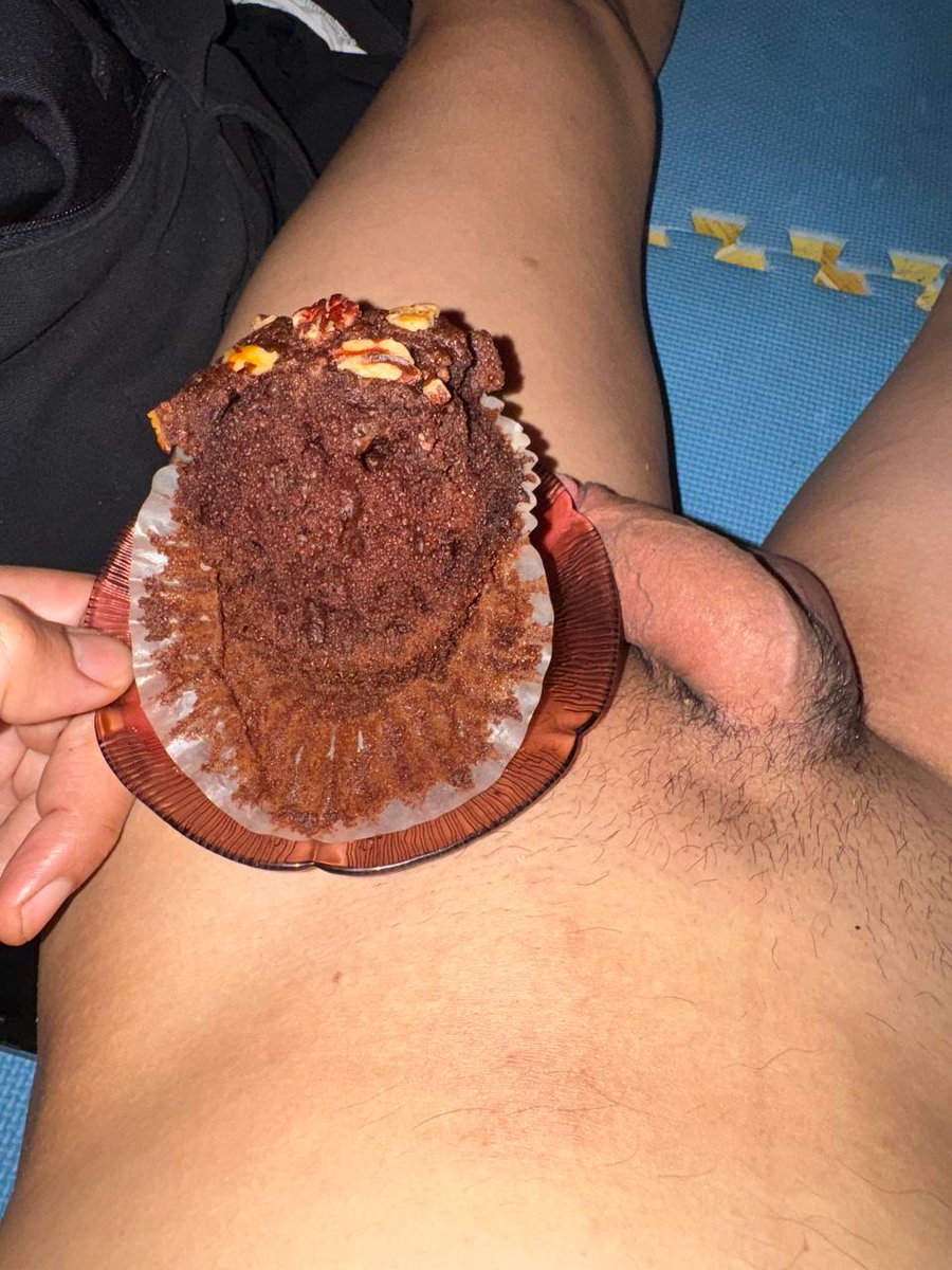 seph1024979's tweet photo. Alin ang kakainin mo?
Ang muffin ba o tit! Ko?😅
Dm for details
#Daddyforhire
#daddytop
#daddyhardfuckr https://t.co/PyA0x88Df5