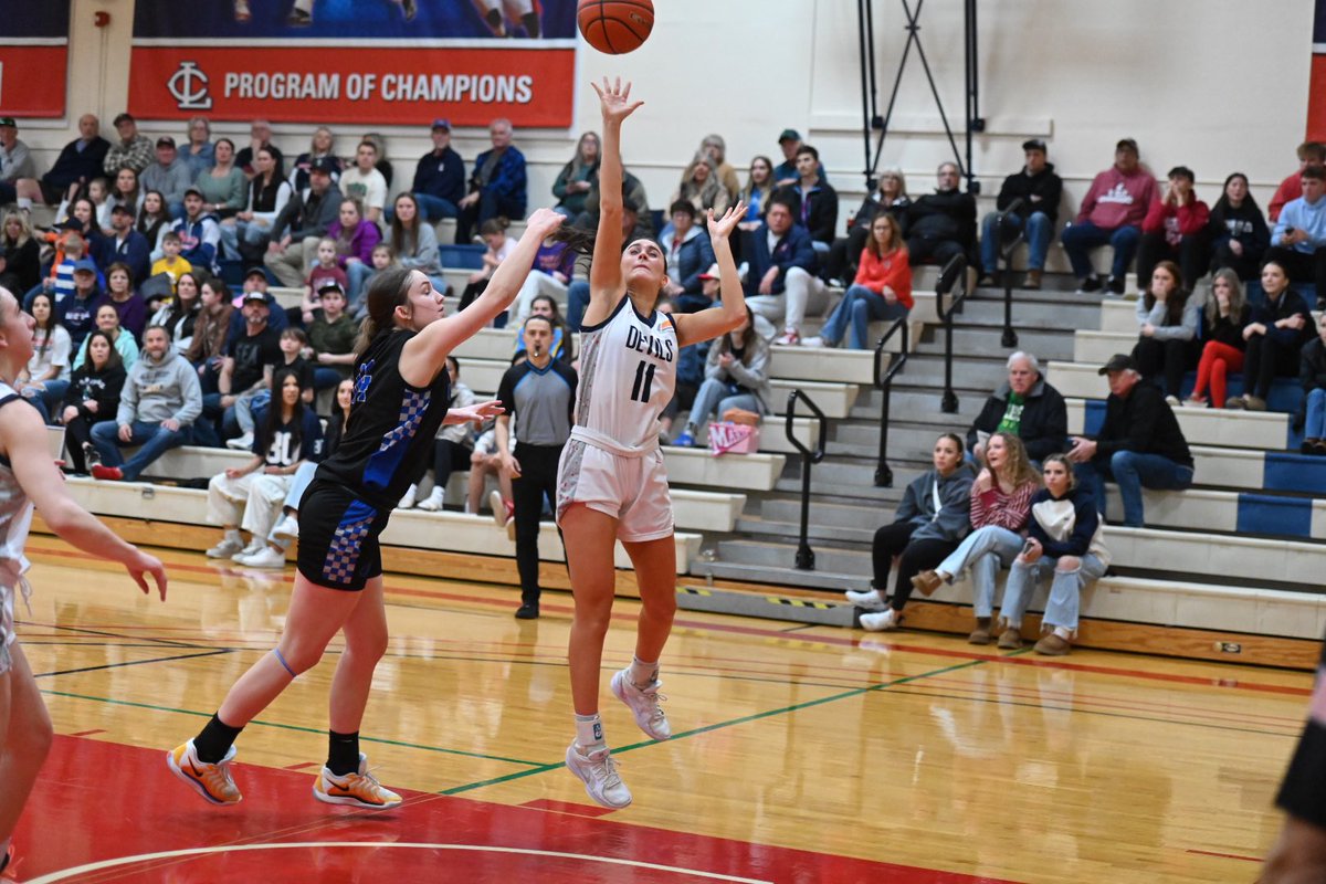 Red Devils (@lccreddevils) on Twitter photo <a href="/lccwbb/">Lower Columbia WBB</a> move into first place in the west with a big win tonight over South Puget Sound Clippers
Lauren Katyryniuk led with 17 pts 6 rbs
Reigha Niemeyer 16 pts 7 rbs 7 ast
Morgan Hamilton 11 pts 7 rbs <a href="/lccwbb/">Lower Columbia WBB</a> move into first place in the west with a big win tonight over South Puget Sound Clippers
Lauren Katyryniuk led with 17 pts 6 rbs
Reigha Niemeyer 16 pts 7 rbs 7 ast
Morgan Hamilton 11 pts 7 rbs