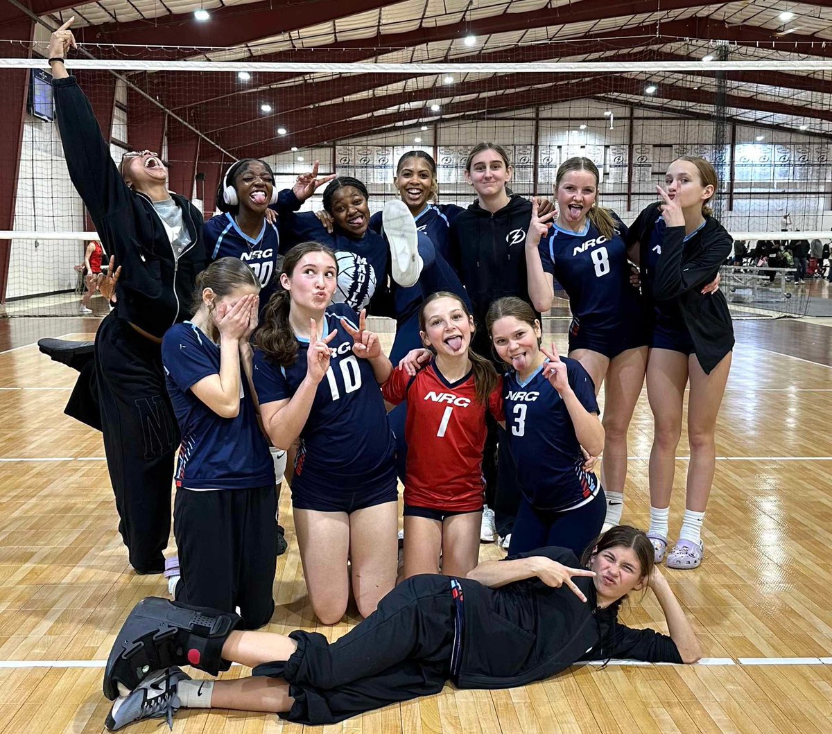 NRGVBC's tweet photo. NRG 14 AMPD Blue with a 6-0 record today. Good luck tomorrow! #firstinpoolplay #goldbracketbound πͺ https://t.co/unnwPKQ5uo