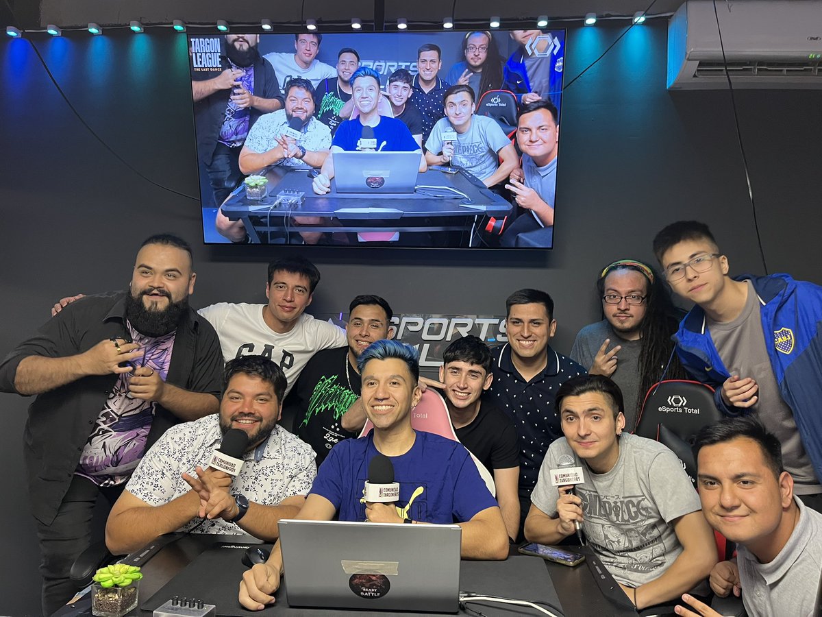 ProfeTactics's tweet image. Fin. 
@Guataca7 
@furet_paul 
@lufakris 
@Starmaker98 
@Snek_725 
@CoachGlon 
@Oxarox_Ox 
@Rookie_CL 
#GianSama 
#FractalShot 

@ligatargon 🏆❤️