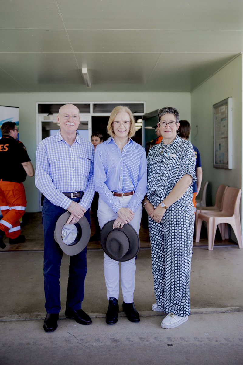 Travelling north from Ingham to Cardwell, Her Excellency and Professor Nimmo continued their official visit to tour some of North Queensland’s most significantly flood-impacted communities, receiving a briefing from Cassowary Coast Regional Council Mayor, Councillor Teresa