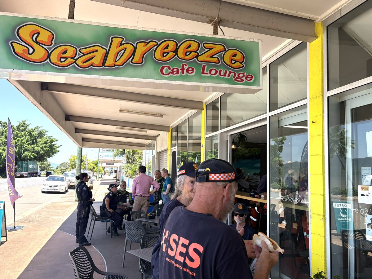 Offering a moment of light reprieve from the clean-up efforts in Cardwell following the recent flooding disaster, the Governor and Professor Nimmo joined locals, Council workers and emergency services personnel for a sausage sizzle and chat, praising the resilience of the local