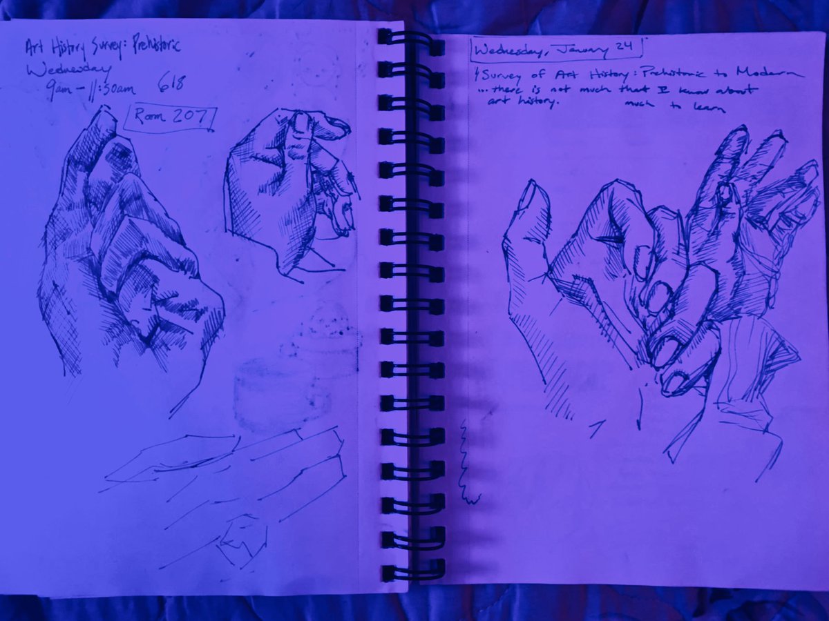 CarriecoreCC's tweet photo. my journal from when i experienced psychosis for the first time. 👁️👁️ https://t.co/shV3MCuDEm