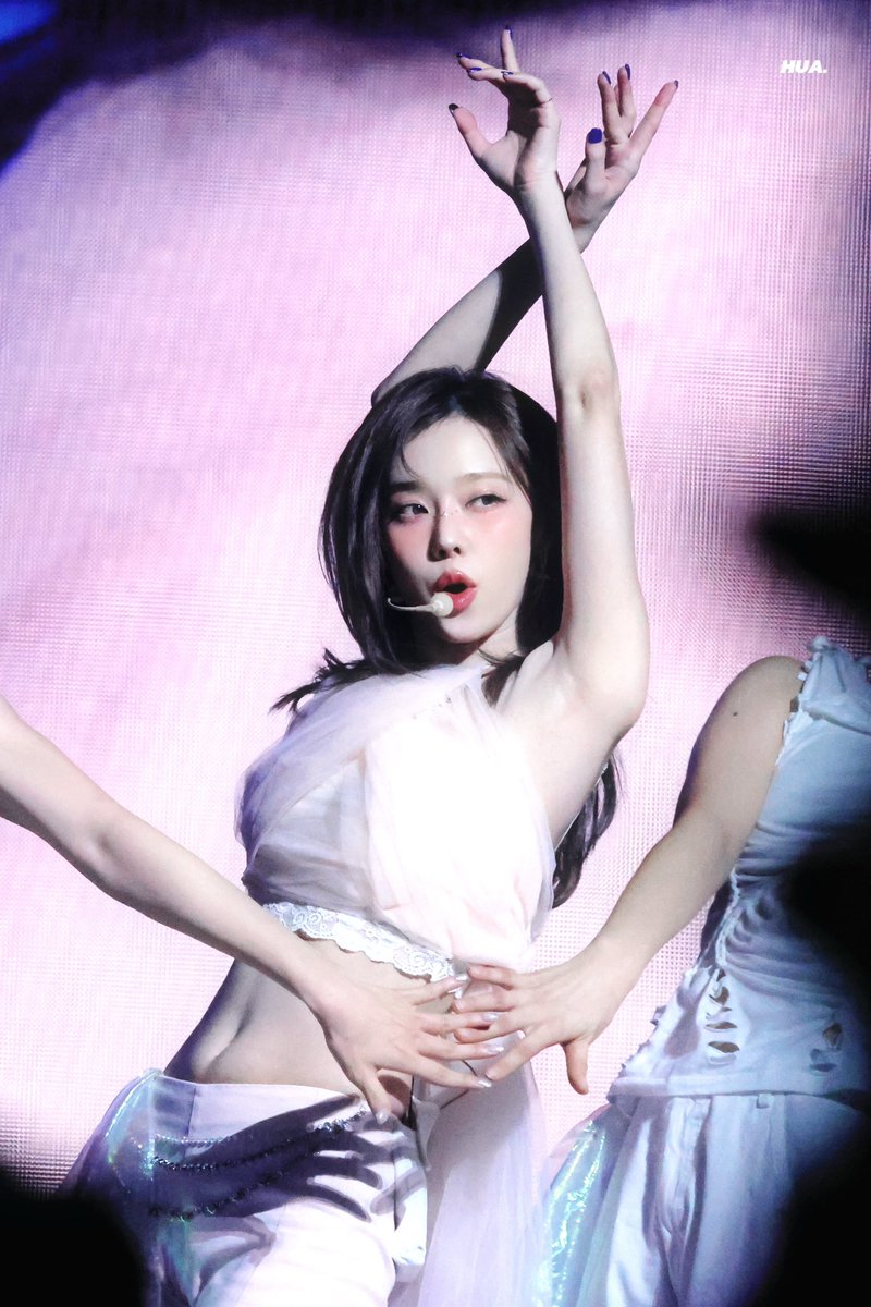 250213

#aespa #에스파 #WINTER #윈터 #金旼炡 #김민정