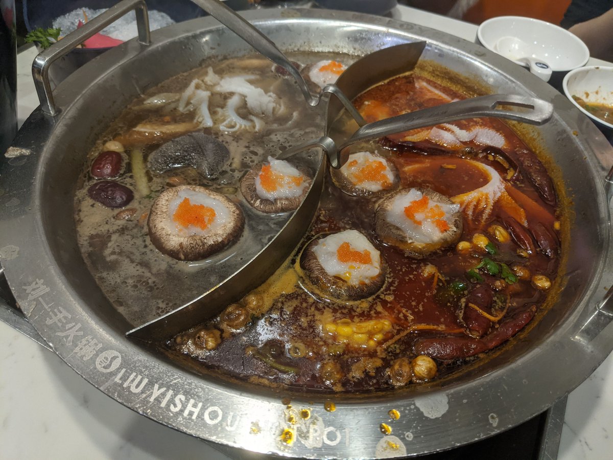 FangQ's tweet image. Hotpot night 🍲 🥘 new group photo 📸 👪, we welcome our two new lab members, Hari - our in-house programmer, and Rose (Yiyi) Liu - our new PhD student.
We are building a great team for further advancing our @NeuroJSON and #MCX_MMC projects, among other new adventures.