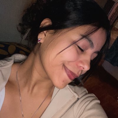 Regiiiins's tweet photo. #NuevaFotoDePerfil https://t.co/RMWGxtpMNd