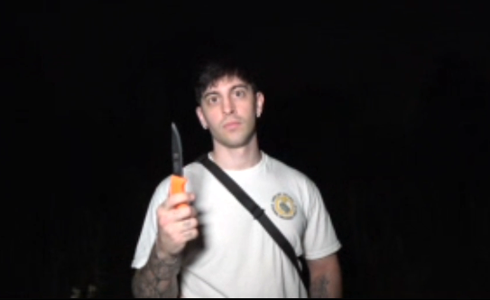 kwonsele's tweet photo. bueno procedo a hacer un hilo con clips que nos dejó el directo de hoy EXPLORAMOS LA MANSION EMBRUJADA - EXPEDICION PARANORMAL 2 https://t.co/0Sfq2RvZZ1