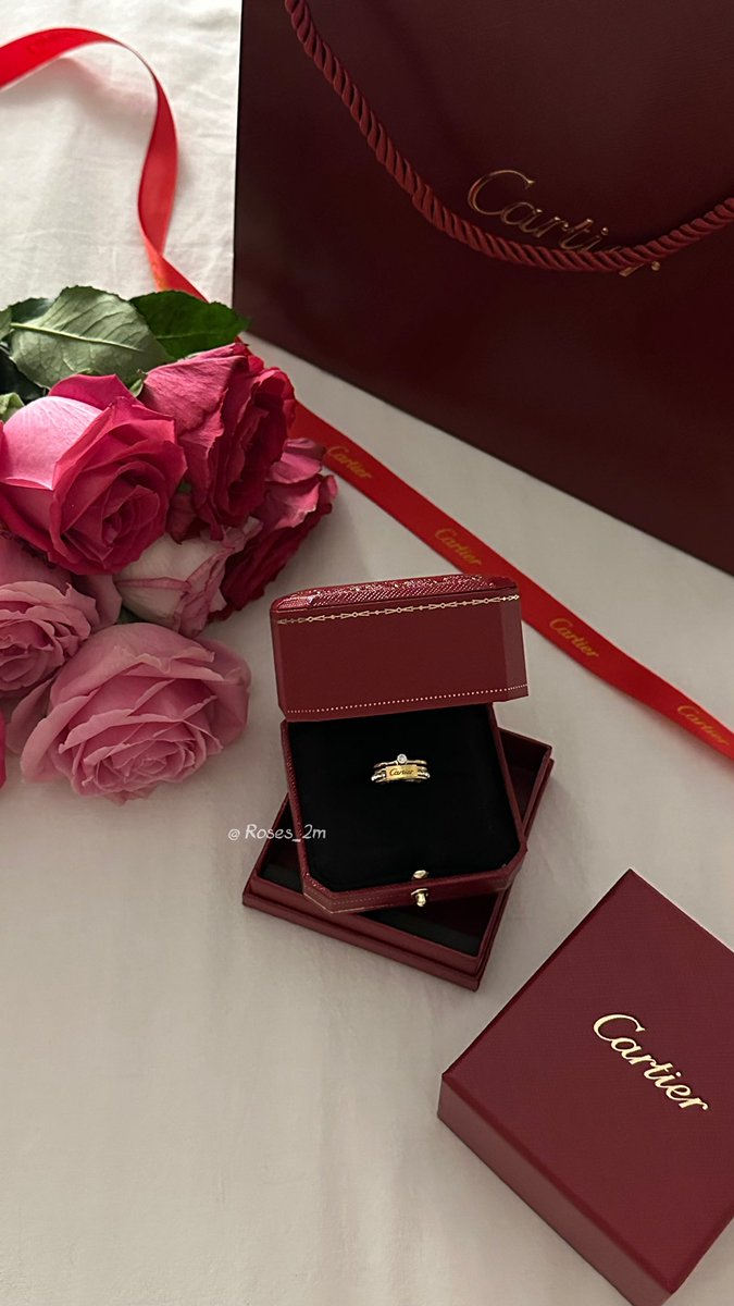 rh20_rans's tweet photo. كلنا عندنا الخاتم اللي ماننزلها ابدا 
ونعتبرها جزء من اعضائنا
"This is the best feeling"
🌷🌷🌷 https://t.co/cBEsRtFXyX