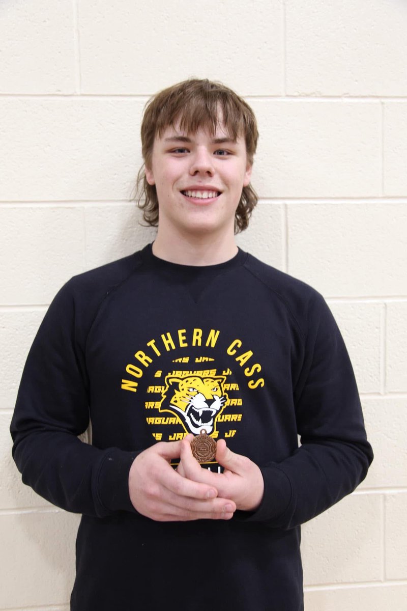 HovdenesMatt's tweet photo. Very proud of Anders today, I am really excited how he responded to wrestling up a couple weight classes! He ended up placing 7th in the east region class b boys wrestling tournament and qualified for state at 285! https://t.co/oNEZ9AbuGa