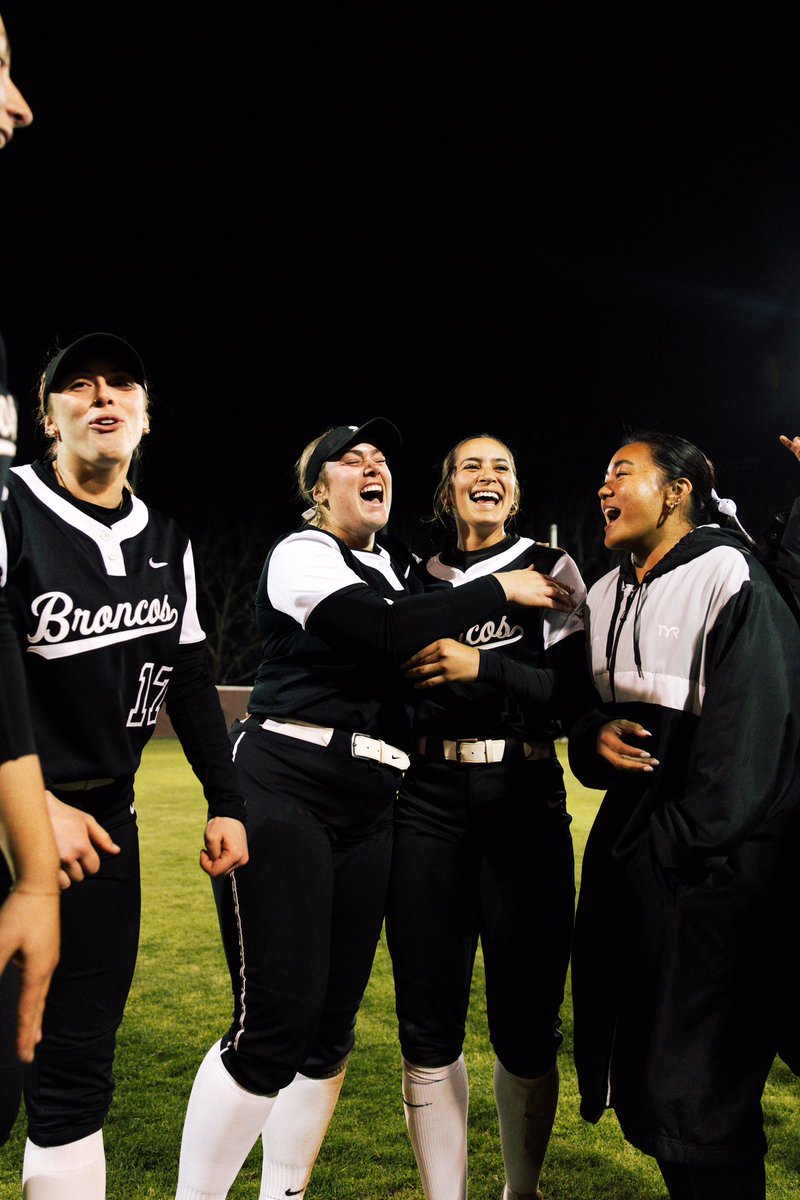 victory vibes 🤘

#StampedeTogether